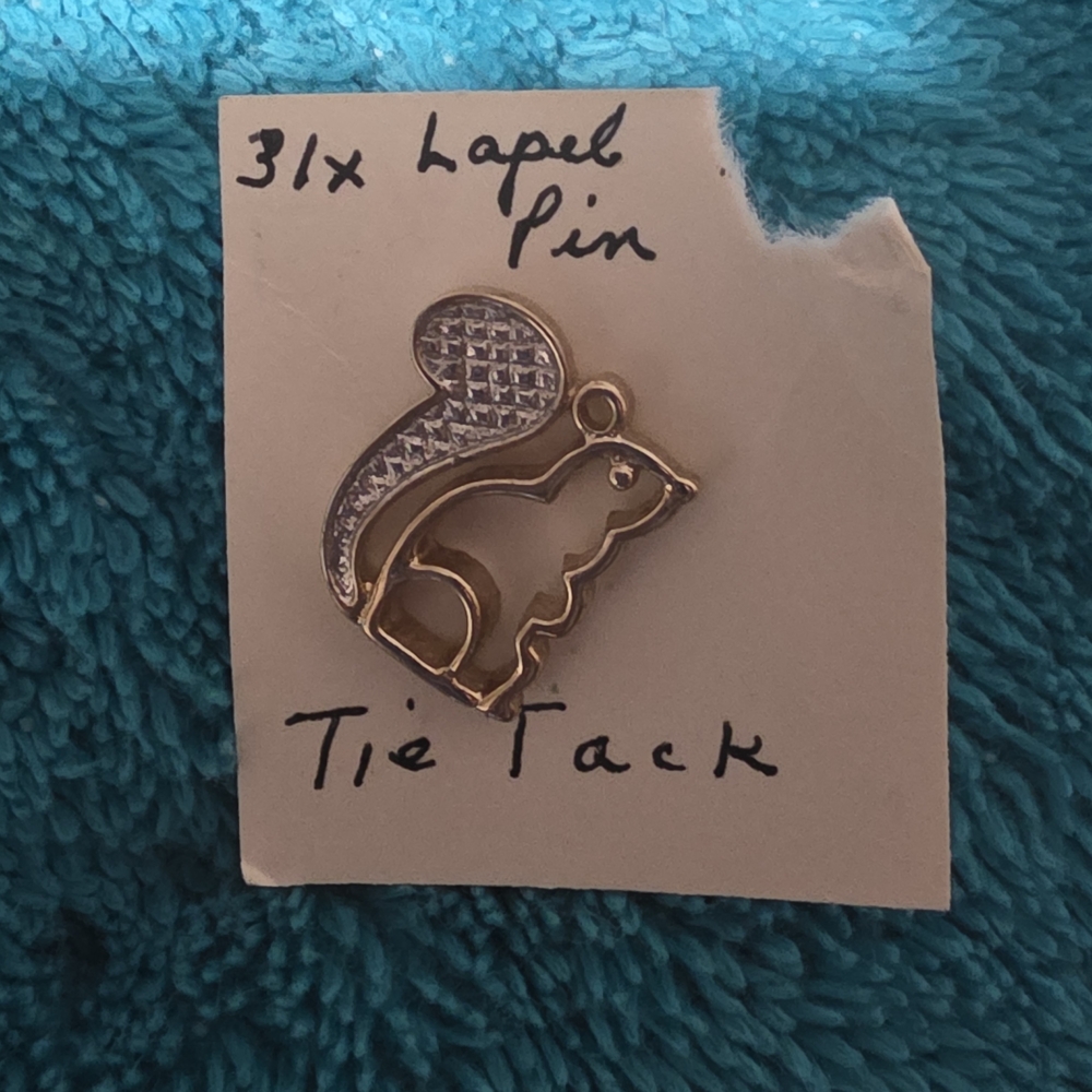 Avon Silver Squirrel Lapel Pin
